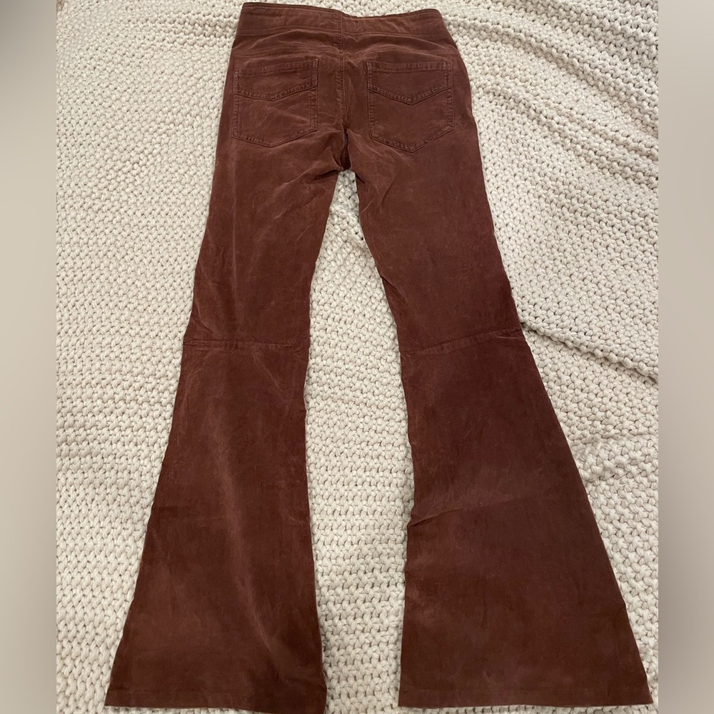 FREE PEOPLE - pull on corduroy flare- Size 25 - Short- undone hem